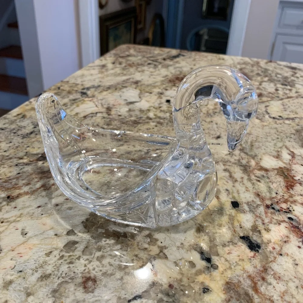 Vintage Swan soap dish